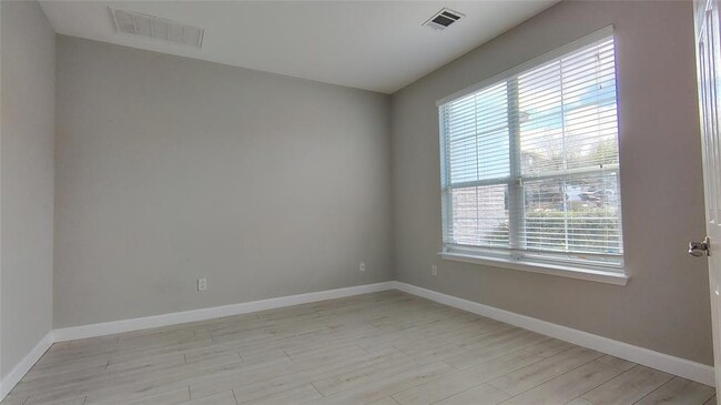 Building Photo - 14721 Banbridge Trail