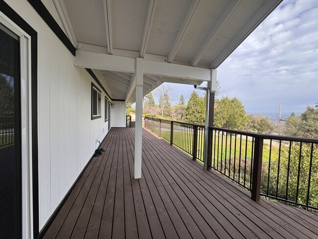 Building Photo - 17554 Patricia Way