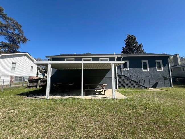 Building Photo - 134 John St