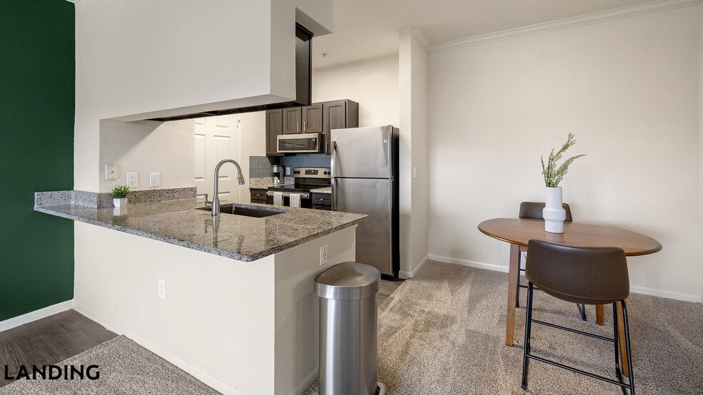 Building Photo - 3250 Hudson Crossing