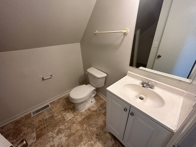 Building Photo - Spacious 4 Bedroom Trinity Park Home - Near Duke and Downtown Durham