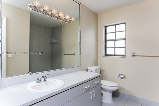 Building Photo - 4705 SW 143rd Ave