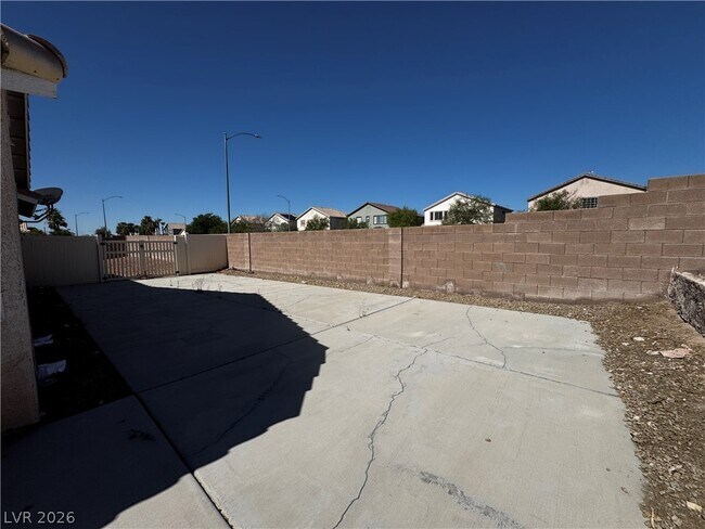 Building Photo - 1404 Laughing Larkspur Ave