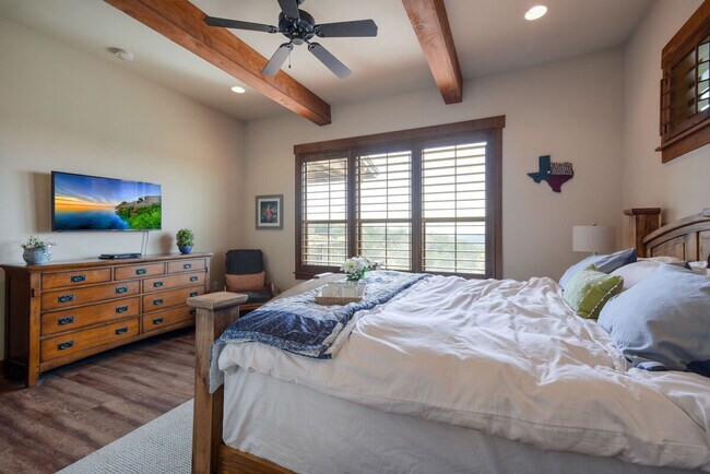 Building Photo - 7221 Trident-SI ID1521782P