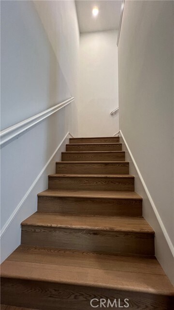 Building Photo - 241 Overbrook
