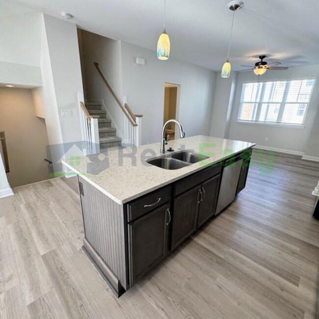 Building Photo - 2005 Laycock Ln