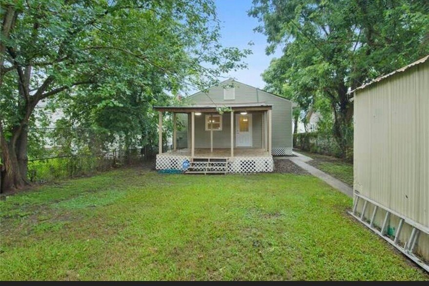 Building Photo - 513 Park Blvd