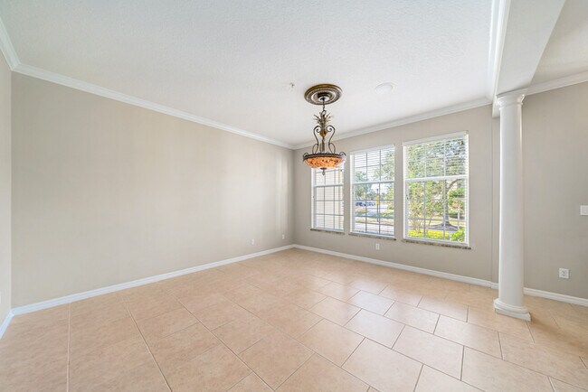 Building Photo - 2911 Upper Park Rd