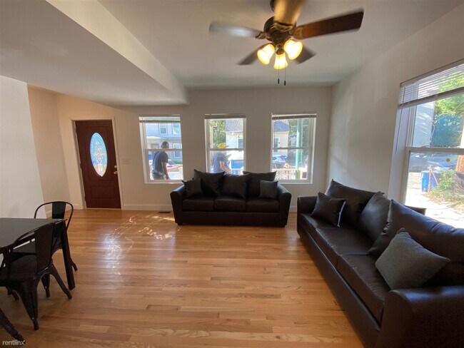 Primary Photo - 7 br, 4 bath House - 920 Greenwood Ave