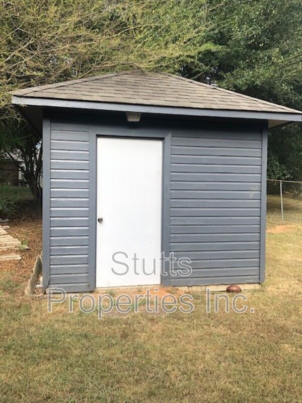 Building Photo - 1810 Marlborough Blvd