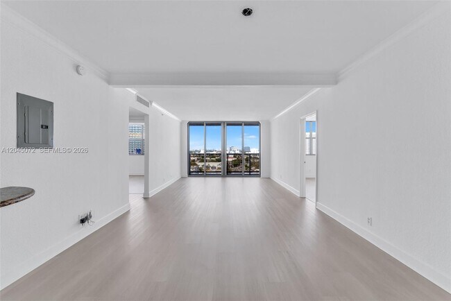 Building Photo - 401 69th St