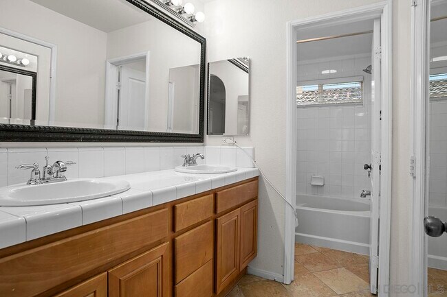 Building Photo - 644 Hatfield Dr