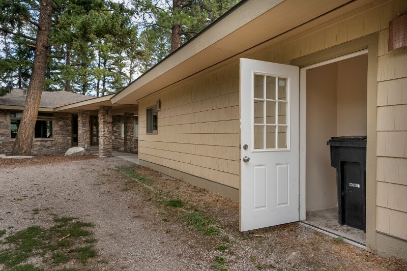 Building Photo - 23 Lilac Ln