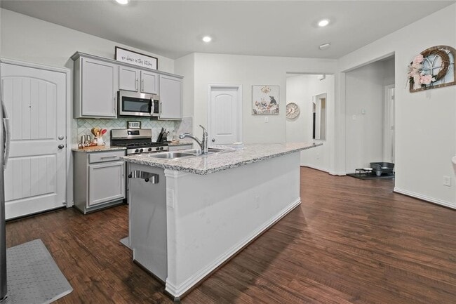 Building Photo - 4639 Sequoia Echo Dr