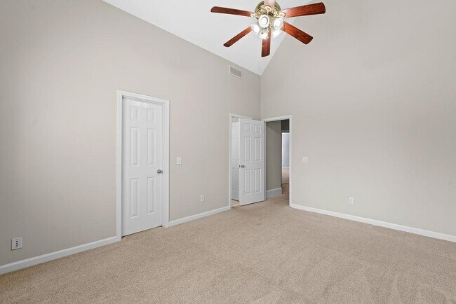 Building Photo - 1037 Windermere Crossing