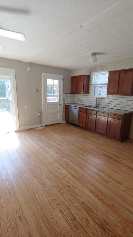 Building Photo - 3026 Dartmouth Ave