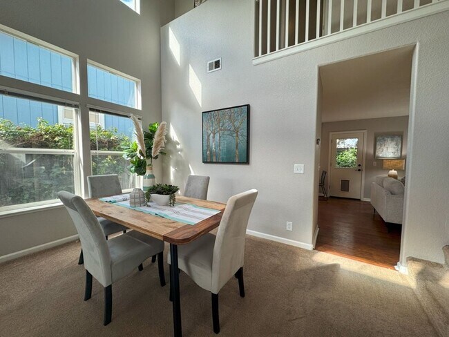 Building Photo - Charming 3-Bedroom, 2.5-Bathroom Home Avai...
