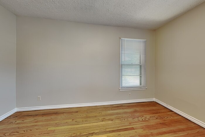 Building Photo - 11211 Ulloa Ln