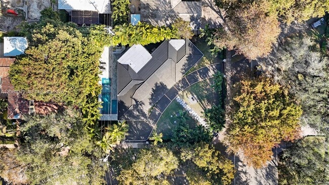Building Photo - 711 Sunset Rd