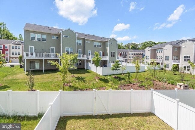 Building Photo - 8380 Amber Beacon Cir