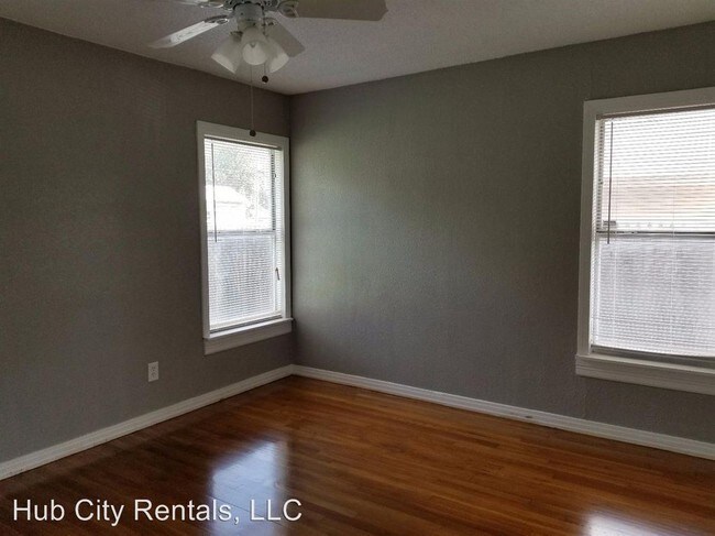 Building Photo - 3 br, 1 bath House - 3714 28th Street