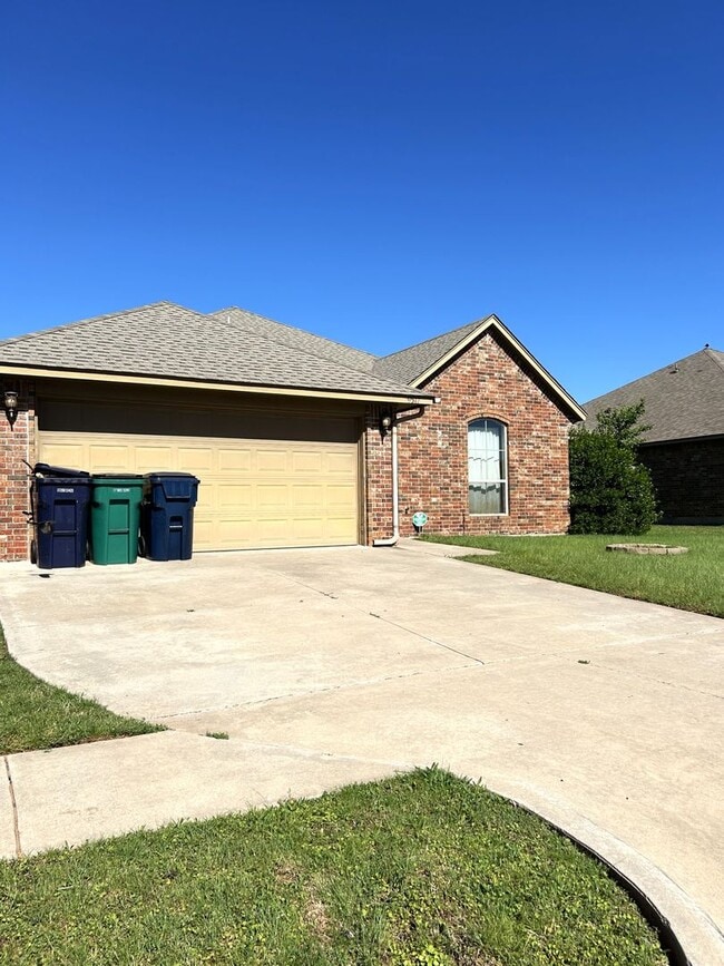 Building Photo - 9517 Crooked Creek Ln