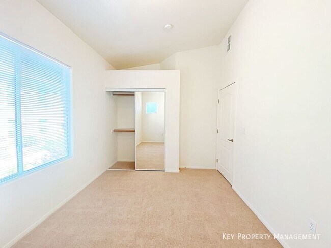 Building Photo - 3481 Desert Cliff St