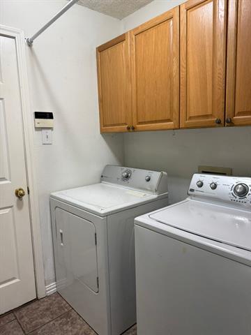 Building Photo - 2902 Hollis Dr