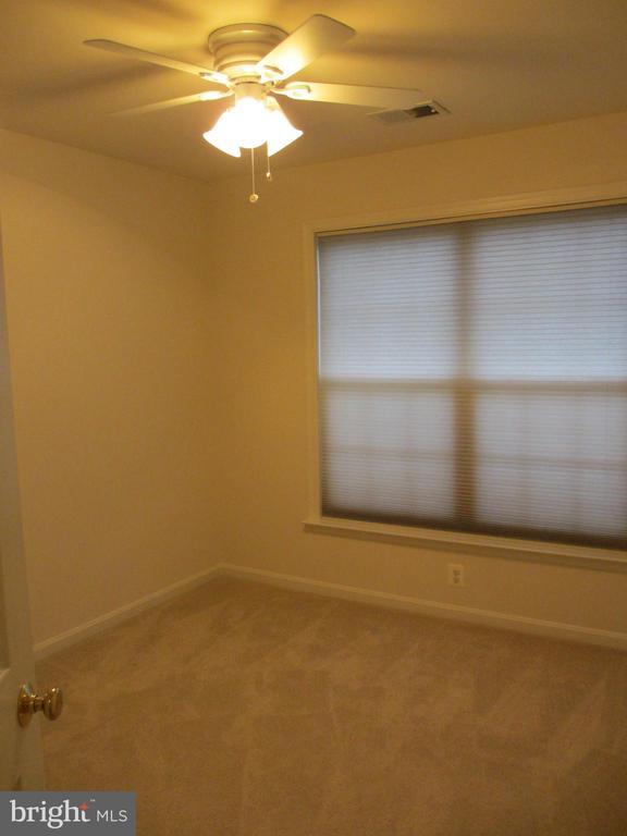 Building Photo - 43811 Tattinger Terrace