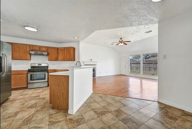 Building Photo - 2118 Westminister Rd