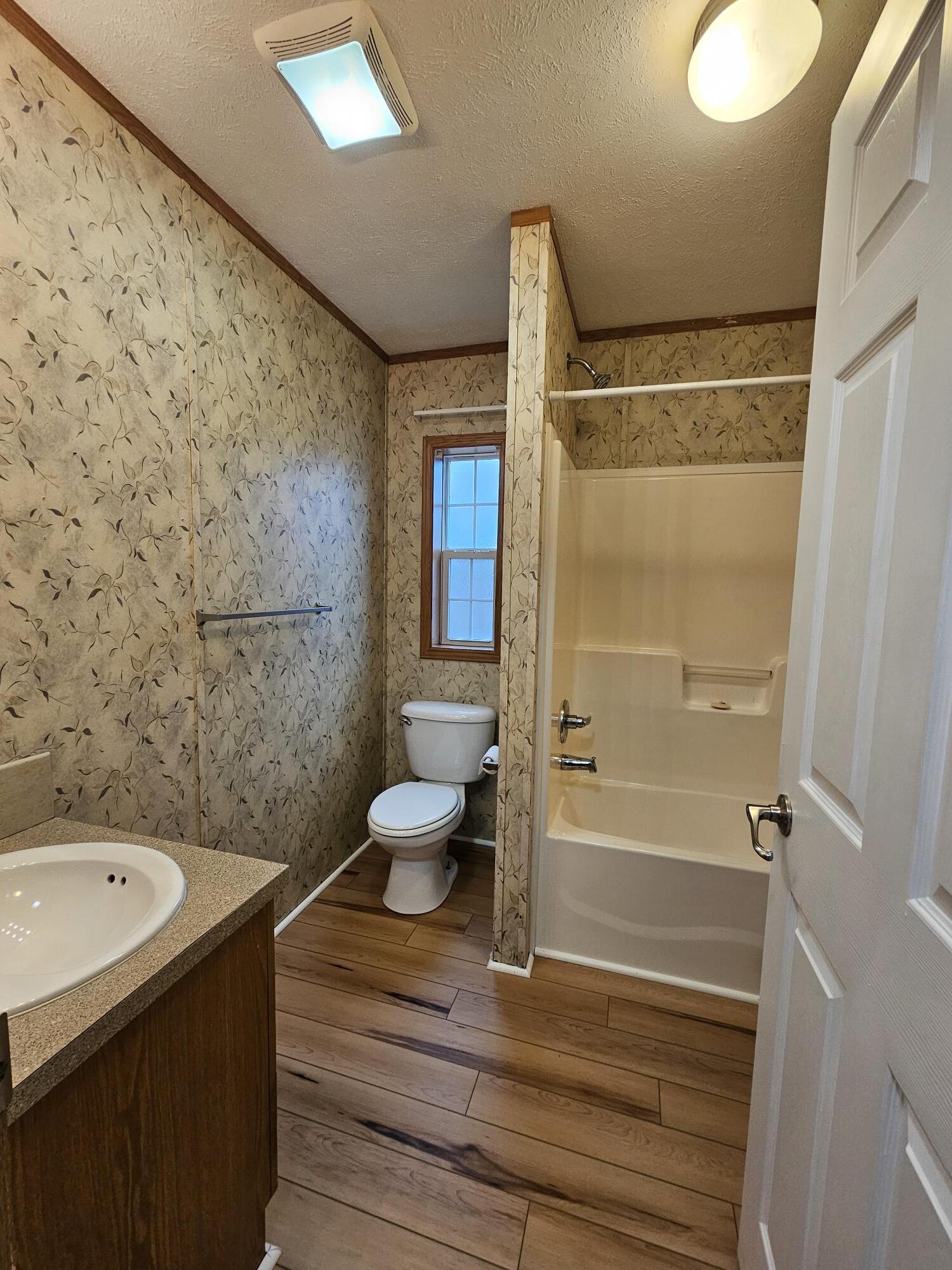 Building Photo - 32 Bramblewood Rd