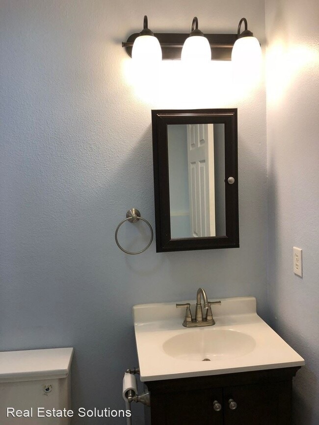 Building Photo - 1 br, 1 bath House - 7085 Weimer Road #6