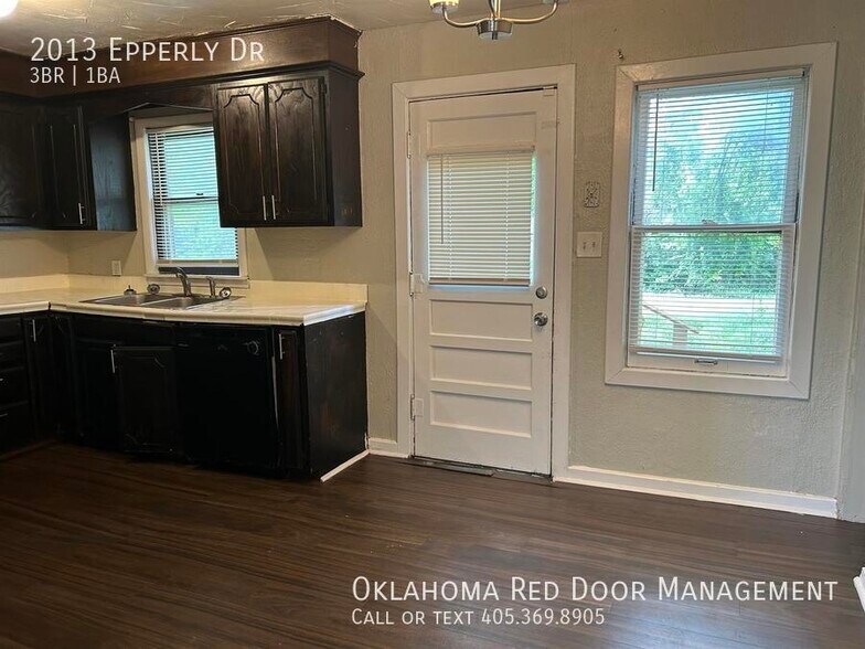 Building Photo - 2013 Epperly Dr