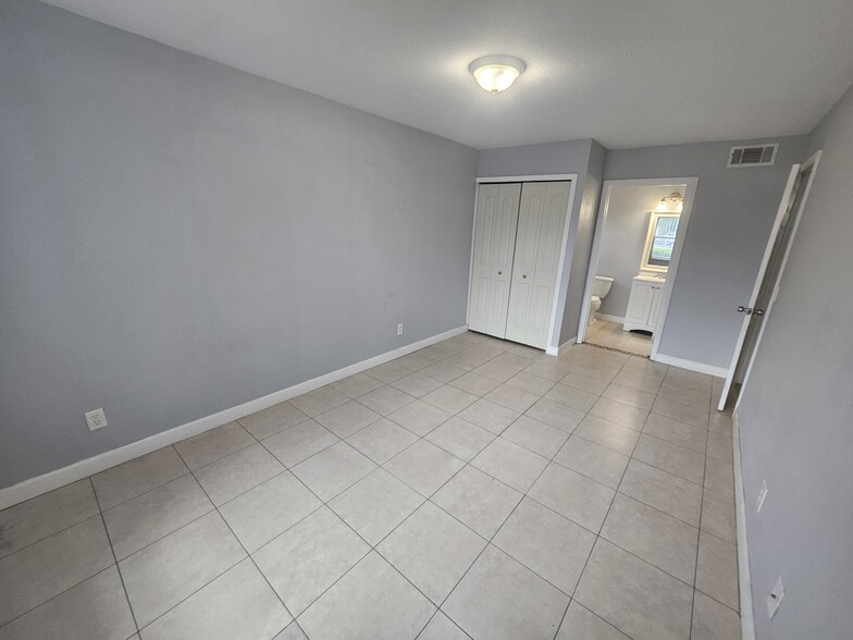 Building Photo - 2401 Barley Club Dr