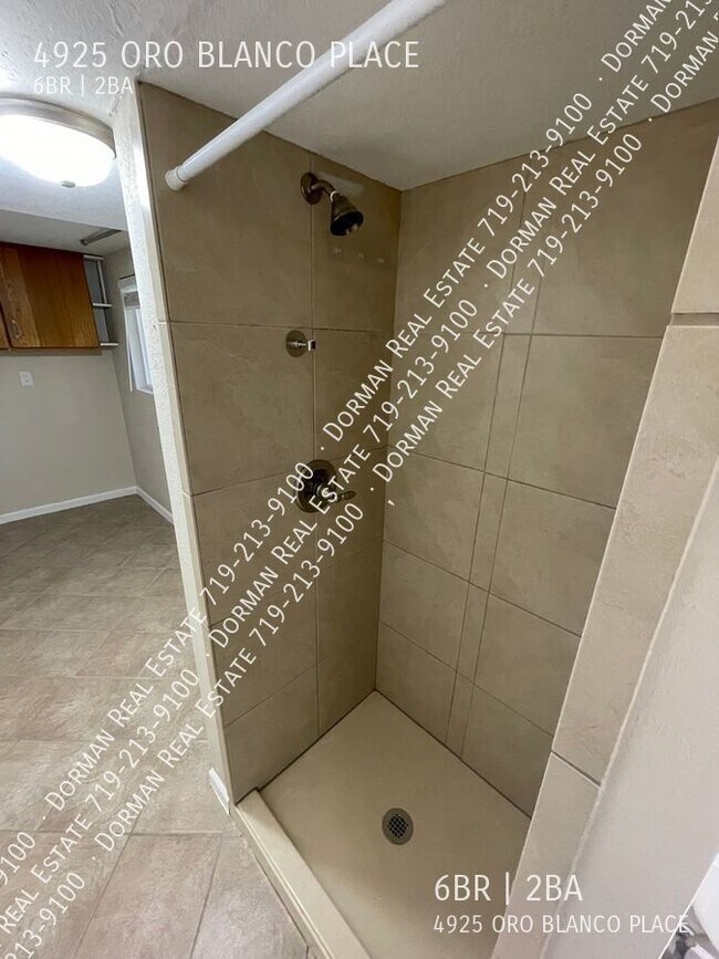 Building Photo - 4925 Oro Blanco Pl