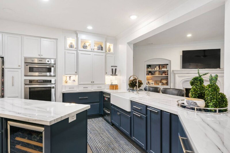 Building Photo - 2560 Costa Mesa Cir
