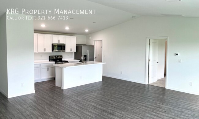 Building Photo - 4303 NE 12th Ct