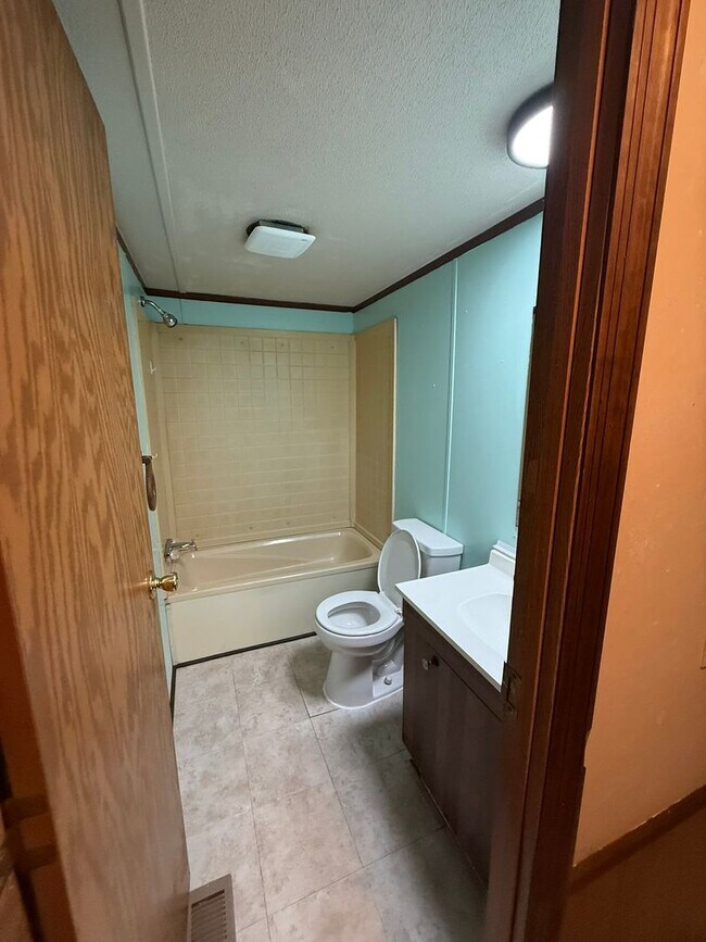 Building Photo - 14383 Yuma Rd