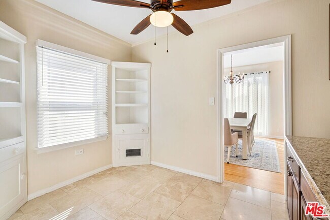 Building Photo - 2148 Prosser Ave