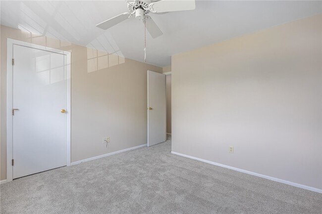 Building Photo - 7072 Cliffstone Dr
