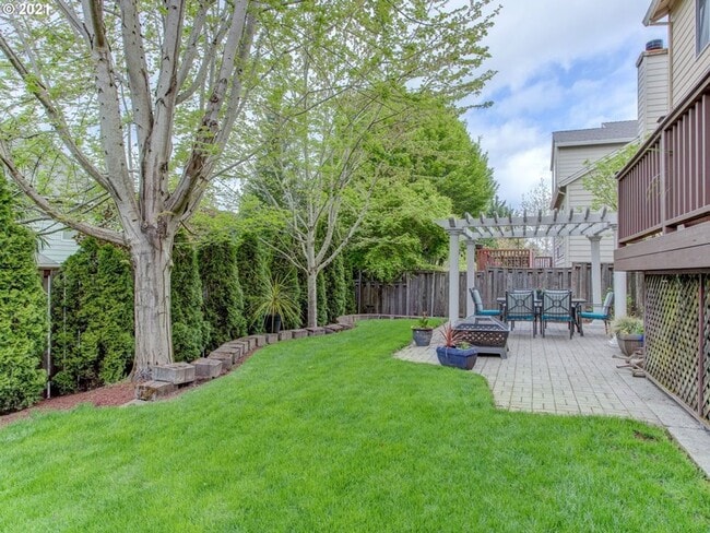Building Photo - Sought after Remington 4bed 2.5bath with Lots of Yard Space!