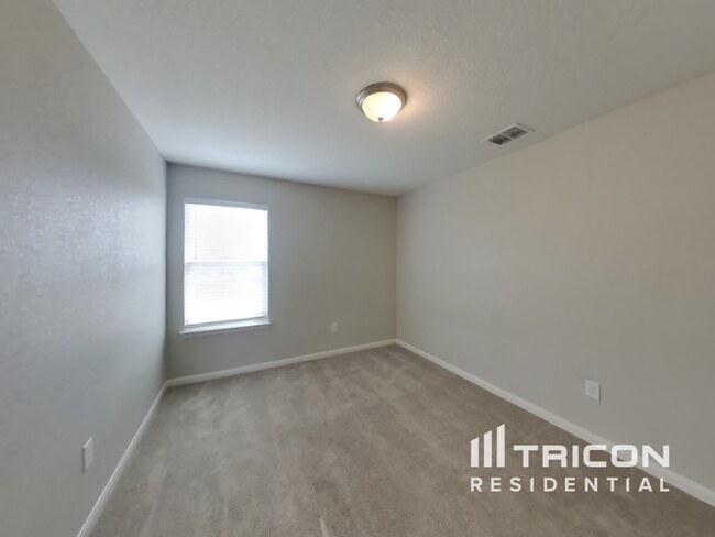 Building Photo - 11635 Luckey Vista