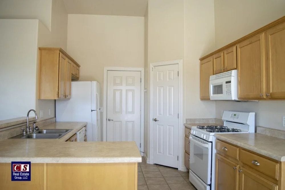 Building Photo - 1422 Southern View Dr