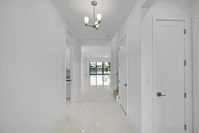 Building Photo - 13072 Feathering Wy