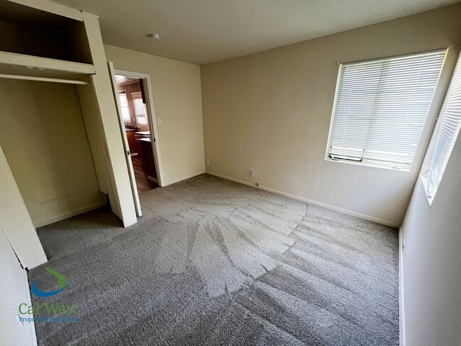 Building Photo - $3,595 - Beautiful 3 BD/1.5 BA Home in Old...