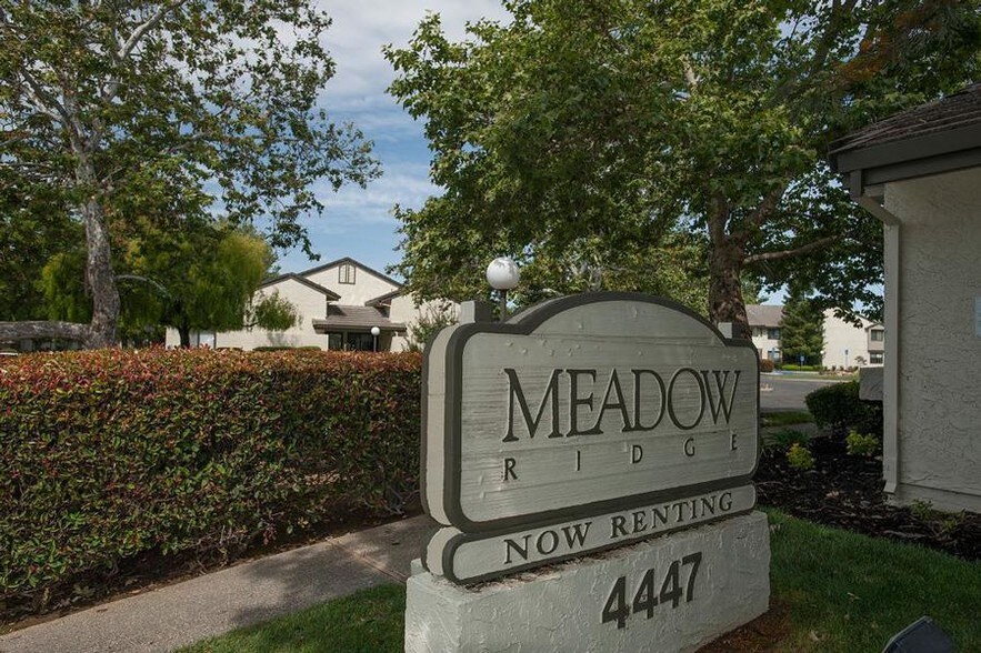 Meadow Ridge Apartments 4447 Cowell Blvd Davis CA 95618 Apartment