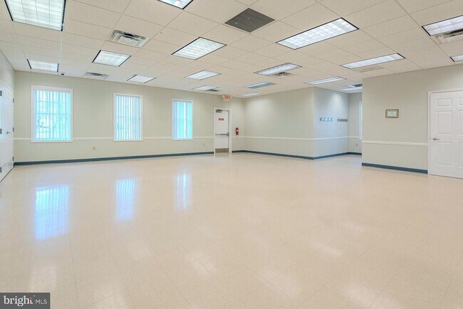 Building Photo - 2134 Commissary Cir