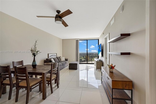 Building Photo - 5300 Paseo Blvd