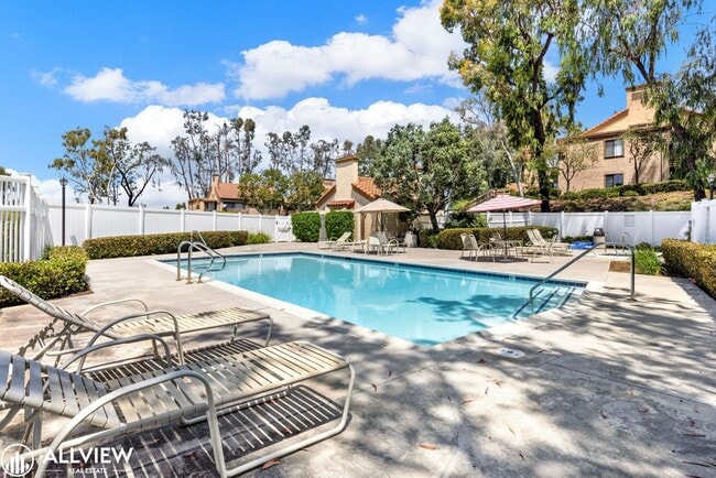 Building Photo - *MOVE-IN SPECIAL $100 OFF FIRST MONTH'S RE...