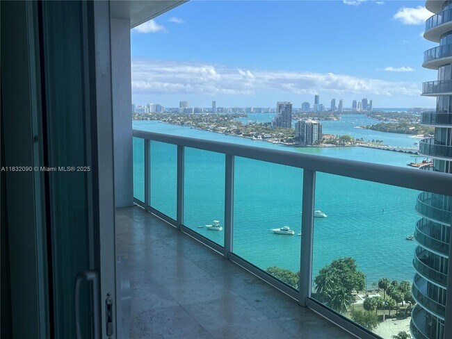Building Photo - 1800 N Bayshore Dr
